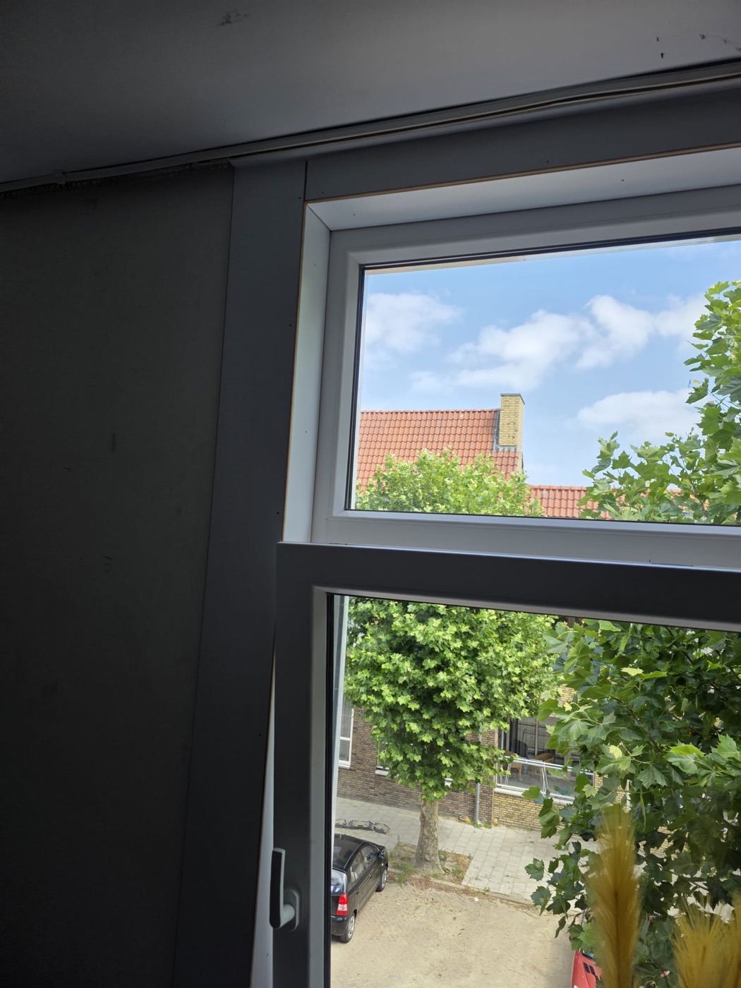 Draaikiepraam met nieuw afgewerkte dagkanten